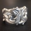 ujo_rocks_kuohu_flow_ring_sterling_silver_brushed_front